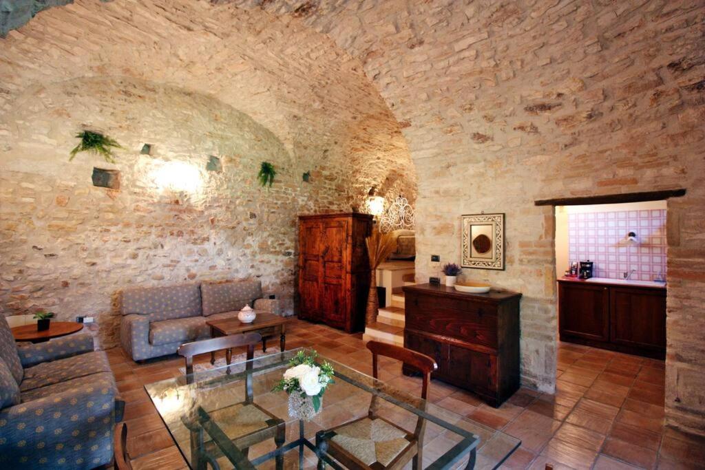 All Stone Horse Stable Converted To Elegant Apartment - Baltimora Spoleto Exteriör bild
